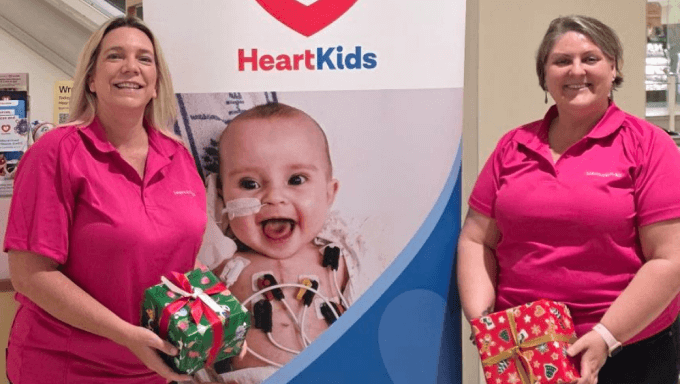 Christmas Gifts Wrapping with HeartKids