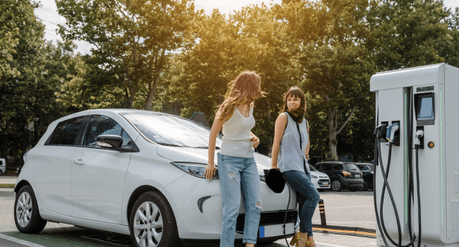 The Pros and Cons of Buying an Electric Car 