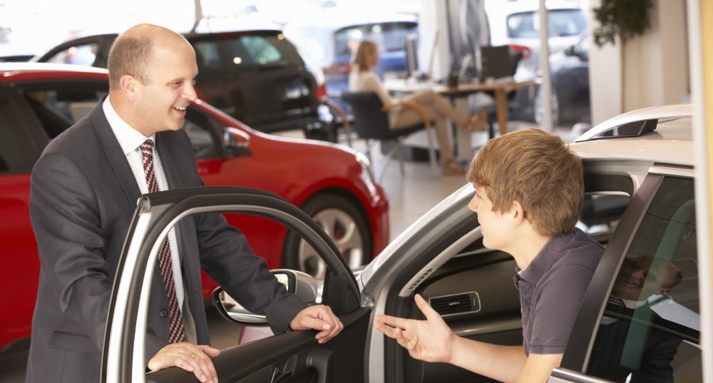 6 things to consider when choosing your first car